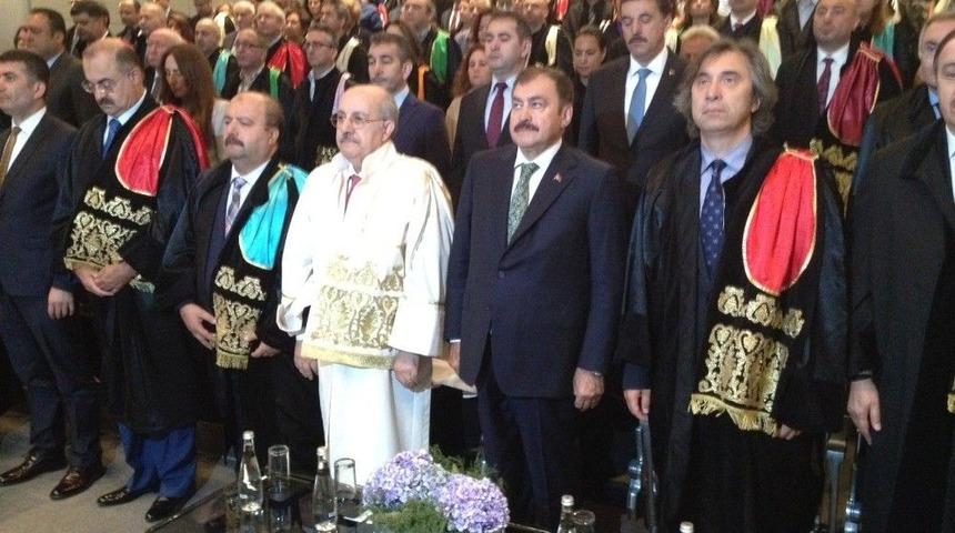 İt&uuml;&rsquo;de Yeni Akademik Yıl T&ouml;renle Başladı