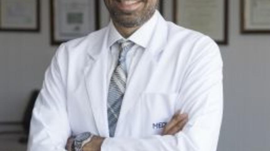 Plastik Ve Rekonstr&uuml;ktif Cerrahi Uzmanı Tuncer: "kanser Sonrası Meme Onarımı İmdada Yetişiyor"