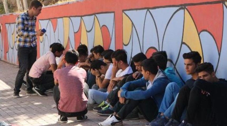 Şanlıurfa'daki Kazada Yaralanan Liseli, Hayatını Kaybetti