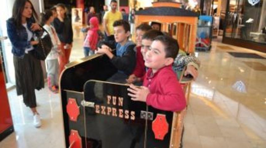 B&uuml;y&uuml;korhanlı &Ouml;ğrencilerin Bursa Gezisi