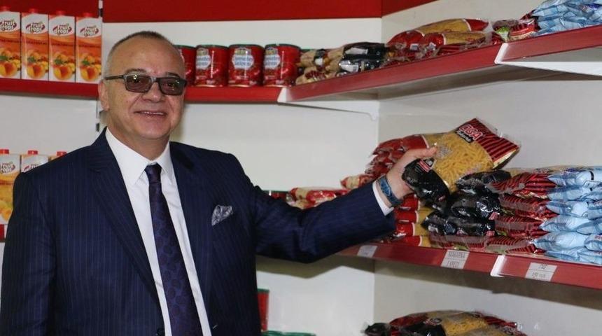 Binlerce İhtiya&ccedil; Sahibinin Y&uuml;z&uuml; Gıda Bankalarıyla G&uuml;l&uuml;yor