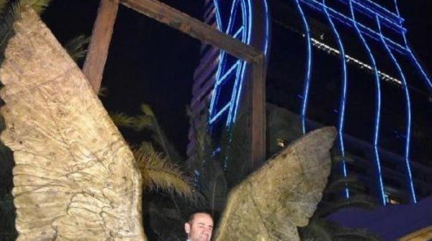 Şairlerin Dizeleri Heykel Oldu