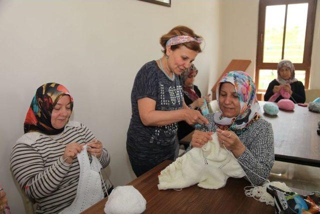 Odunpazarı’nda Halk Merkezleri Yeni Kursiyerlerini Bekliyor