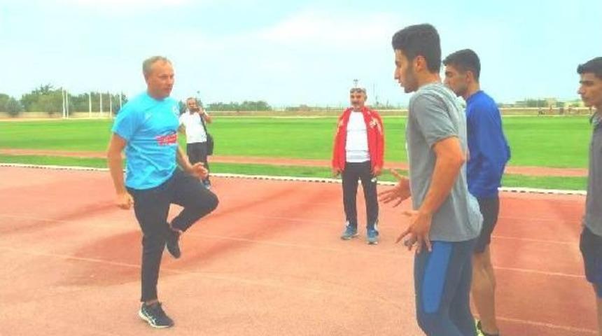 Korkarak Gittiği Diyarbakır'dan &Ouml;vg&uuml;yle Bahsetti