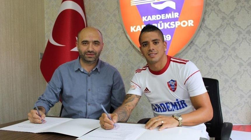 Karab&uuml;kspor, Trabzonspor&rsquo;dan Ibanez&rsquo;i Renklerine Kattı