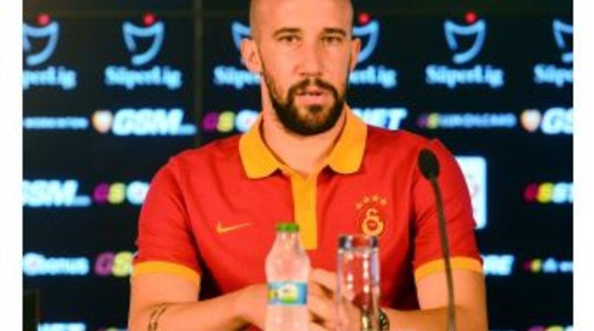 Iasmin Latovlevici: &ldquo;tudor İle G&ouml;r&uuml;şmem Olmadı&rdquo;