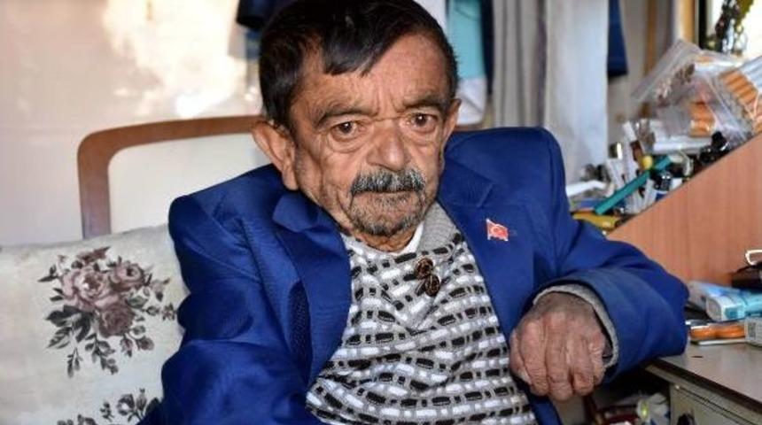 'bitirim Zeki'nin Adı Meydana Verildi