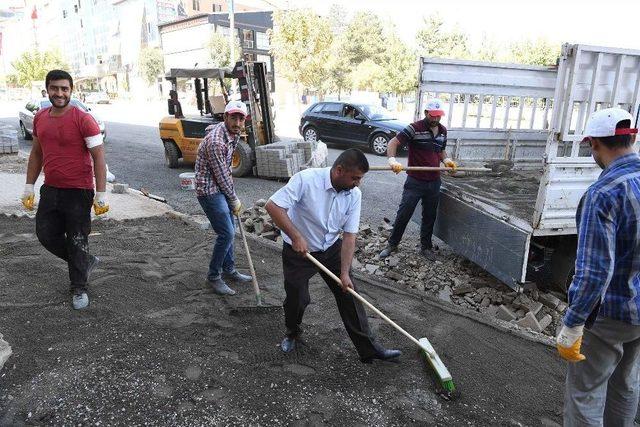 Muş Belediyesi Tahribatları Onarıyor 1