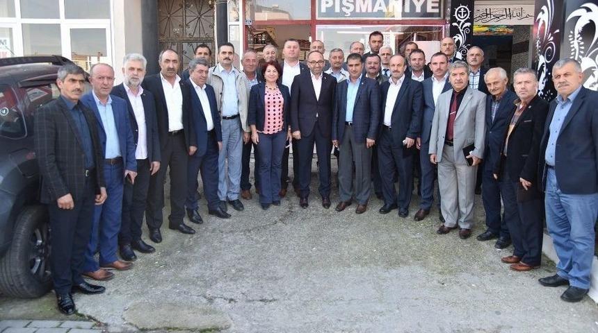 Başkan Üzülmez Muhtarlarla Bir Araya Geldi