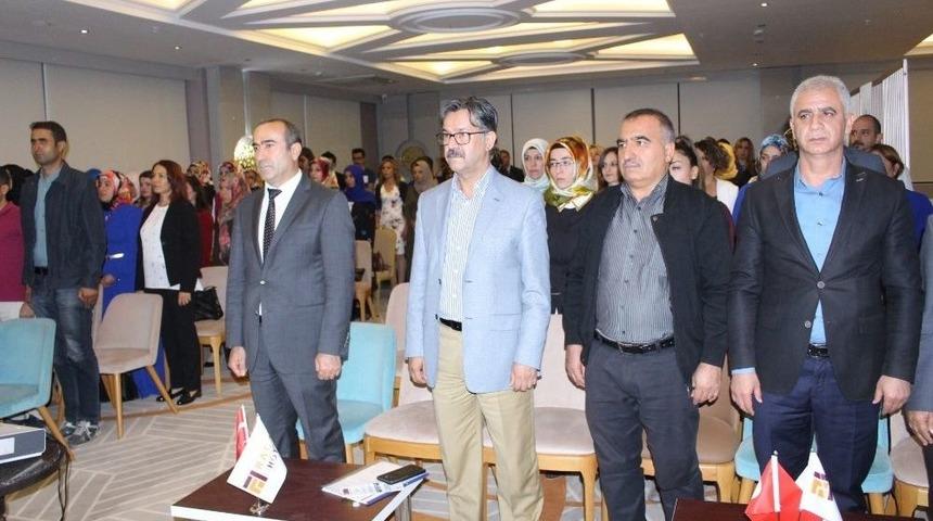 &lsquo;&ccedil;alışan Kadın Mutlu Aile&rsquo; Projesi Eğitimi Tamamlandı