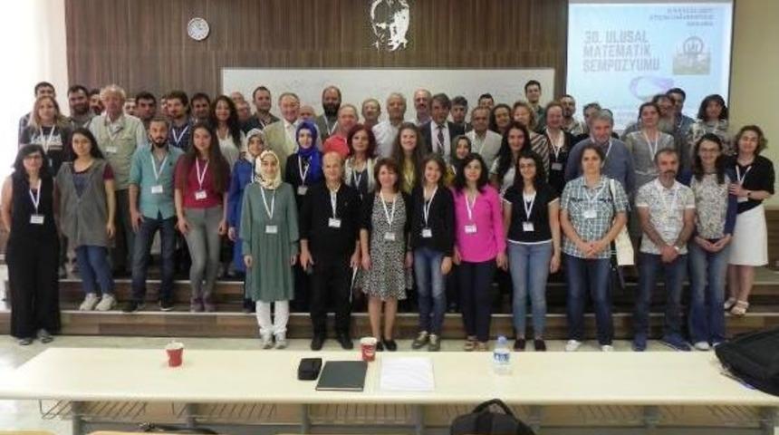 Atılım &Uuml;niversitesi Duayen Matematik&ccedil;ileri Buluşturdu