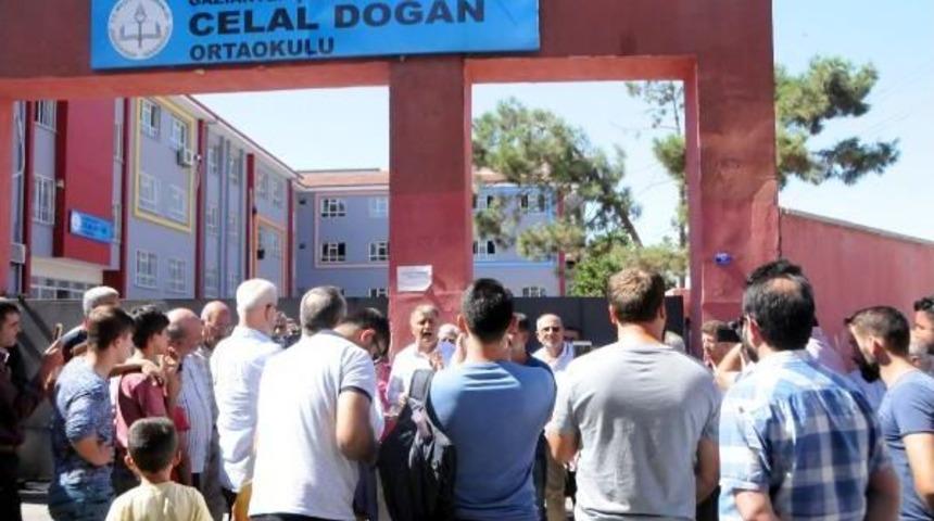 Celal Doğan Ortaokulu'nun Adının Değiştirilme Kararına Tepki