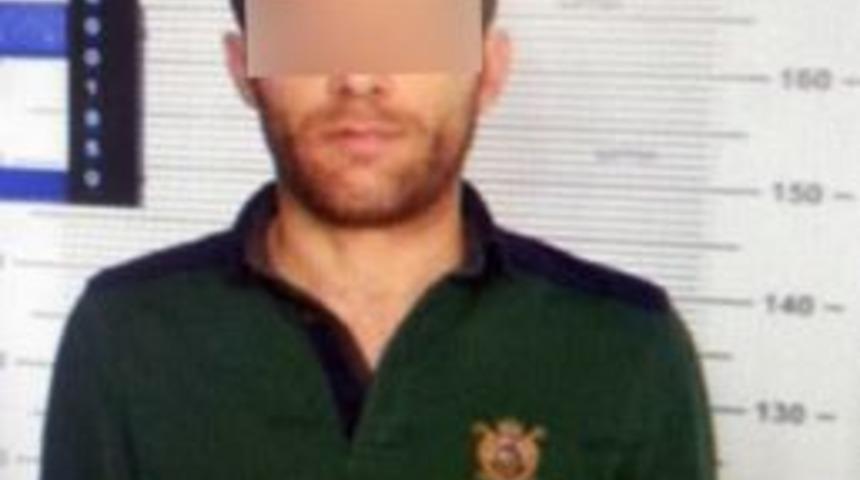 İzmir&rsquo;de Kendini &Ouml;ğretmen Olarak Tanıtan Sapık Tutuklandı