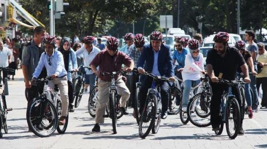 Sakarya B&uuml;y&uuml;kşehir Belediyesi'nden 100 Haberciye Bisiklet