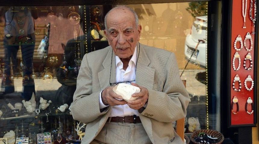 Eskişehir&rsquo;in En Yaşlı L&uuml;letaşı Ustası Hasan H&uuml;seyin &Ccedil;aydere: