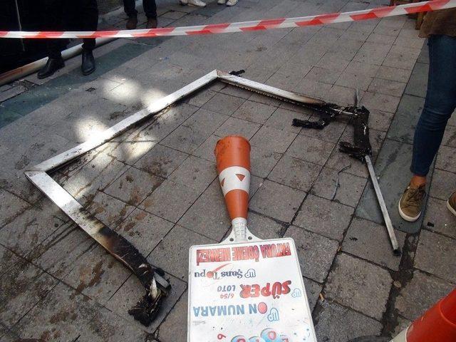 Beyoğlu&rsquo;nda 6 Katlı Binada Yangın Paniği 2