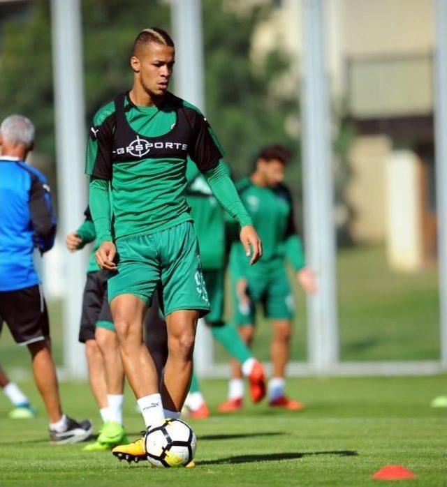 Bursaspor, Osmanlıspor Maçının Hazırlıklarını Eksik Sürdürüyor