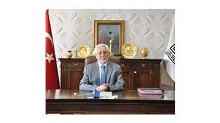 Ma&uuml; Rekt&ouml;r&uuml; Ağırak&ccedil;a&rsquo;dan Akademisyenlere &Ccedil;ağrı