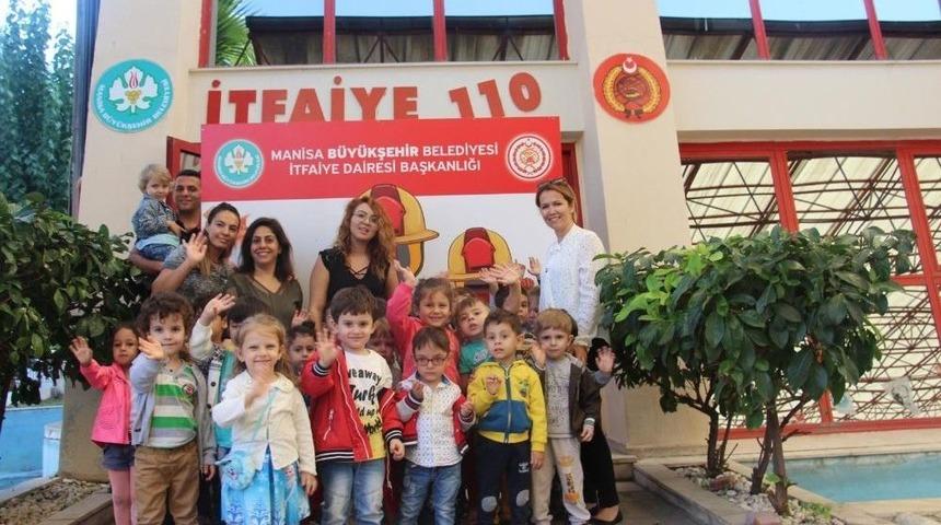 Binlerce &Ouml;ğrenci İtfaiyeyi Tanıdı