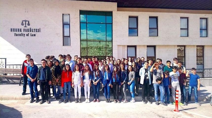 Lise &Ouml;ğrencilerinden &Uuml;niversite Ziyareti