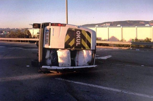 Mevsimlik İş&ccedil;ilere Ait Minib&uuml;s Devrildi: 11 Yaralı 1