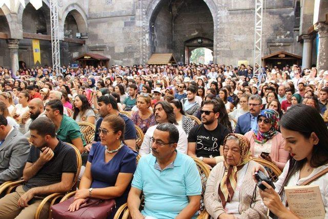 İlber Ortaylı: "tabulara &Ccedil;omak Sokamazsınız" 1