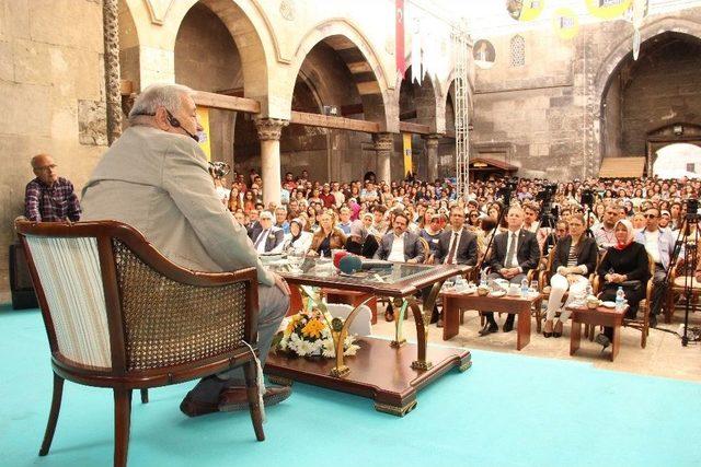 İlber Ortaylı: "tabulara &Ccedil;omak Sokamazsınız" 2