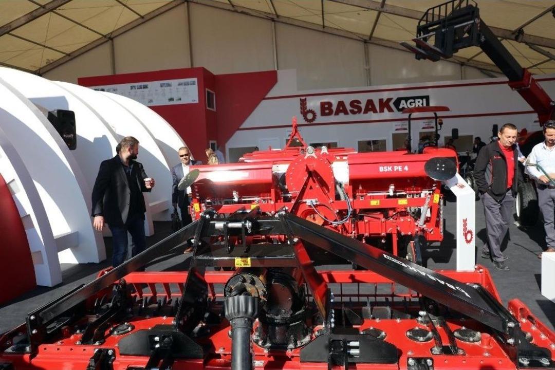 Bursa Tarım Fuarına Başak Trakt&ouml;r Ve Başak Agri Damga Vurdu