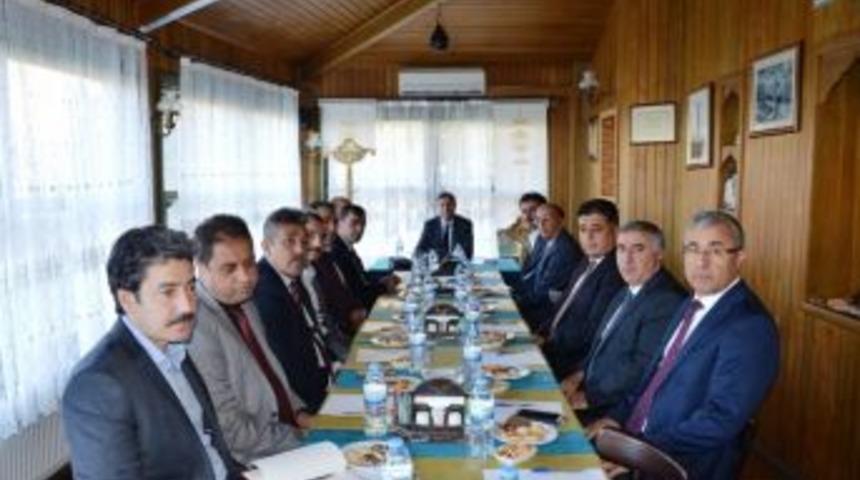 Milli Eğitim M&uuml;d&uuml;rleri Darende&rsquo;de Toplandı