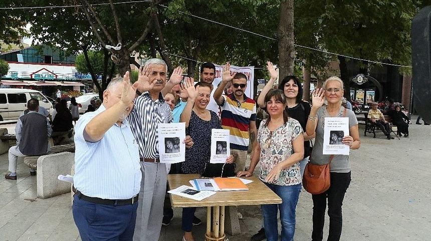 Almanya&rsquo;da İlik Nakli Bekleyen Yeğeni İ&ccedil;in Kampanya Başlattı