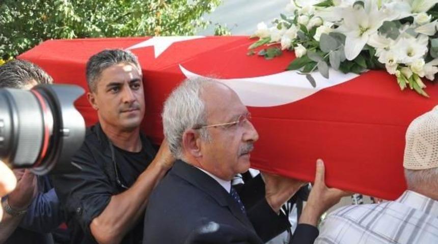 T&uuml;rkiye'nin Ilk Kadın Bakanı Akyol, Son Yolculuğuna Uğurlandı&nbsp;