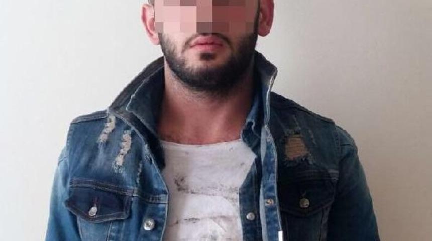 Marketten &Ccedil;aldığı Kasayı A&ccedil;amadan Yakalandı