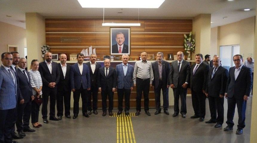 Ak Parti &Ccedil;orum&rsquo;da 3 İl&ccedil;ede Başkan Adayını Belirledi
