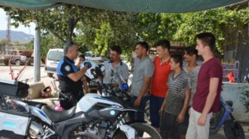 Polisten Kask Uyarısı