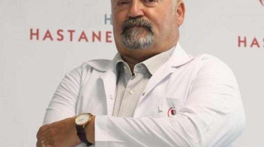 Muayene Olmak I&ccedil;in Geldiği Doktoru Bacağından Vurdu