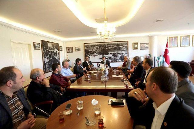 Gürsu Belediye Başkanı Işık Muhtarlarla Bir Araya Geldi 1