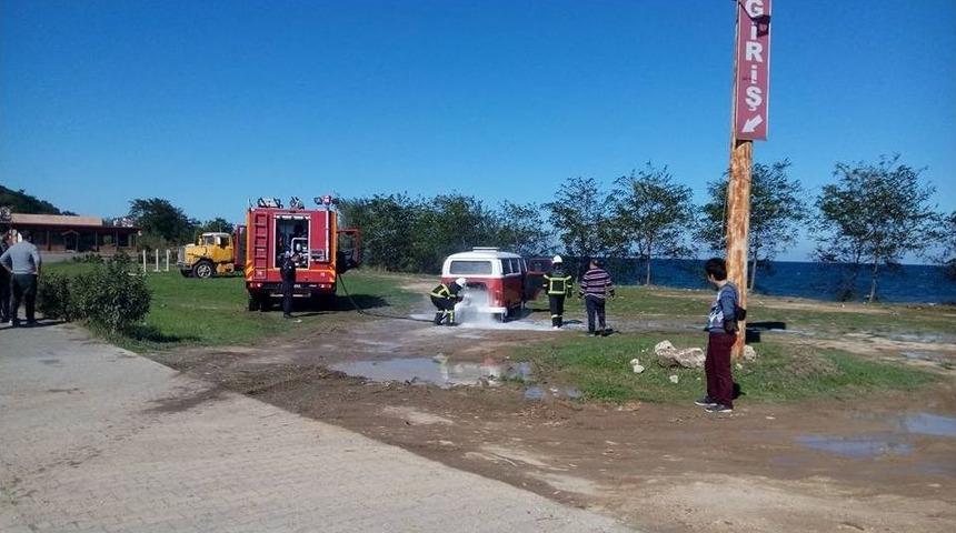 Seyir Halindeki Minib&uuml;s Alev Aldı