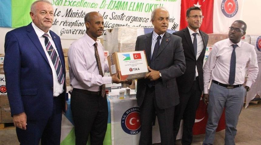 Cibuti&rsquo;de 400 Bin Kişiye İla&ccedil; Desteği