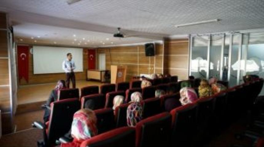 Togem&rsquo;den Kursiyerlerine &lsquo;aile İ&ccedil;i Eğitim&rsquo; Verildi