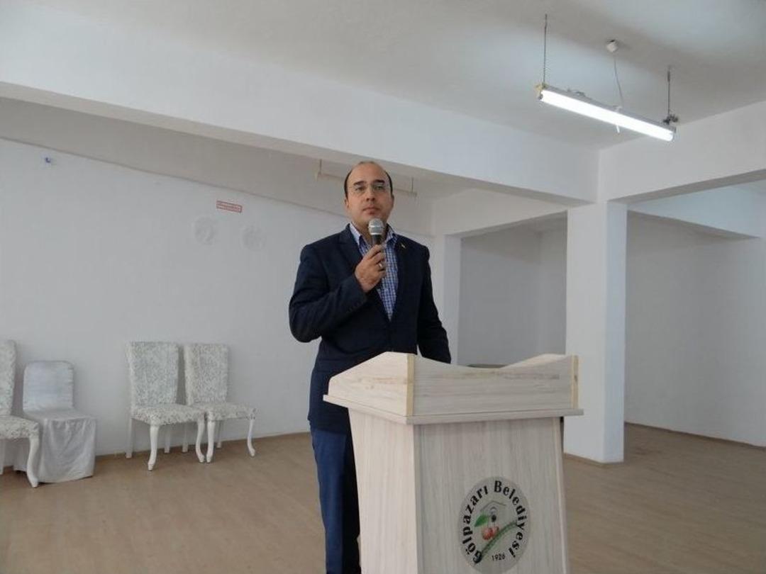 G&ouml;lpazarı Kaymakamı Yeni İl&ccedil;e M&uuml;ft&uuml;s&uuml;nden Caminin Bor&ccedil;larının &Ouml;denmesi İstedi