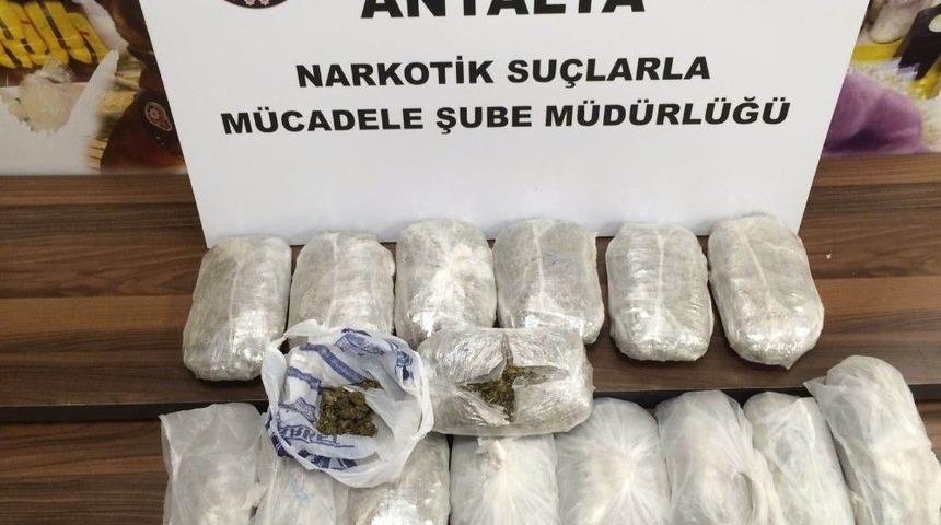 Aile Konseptli Uyuşturucu Sevkiyatı