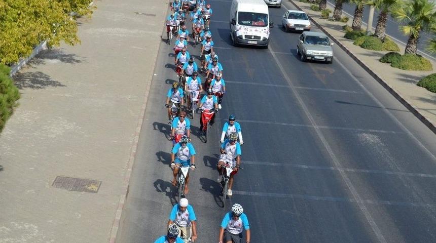 Başkan Şirin &rsquo;b&uuml;y&uuml;k Taarruz Bisiklet Turu&rsquo; G&ouml;n&uuml;ll&uuml;lerini Ağırladı