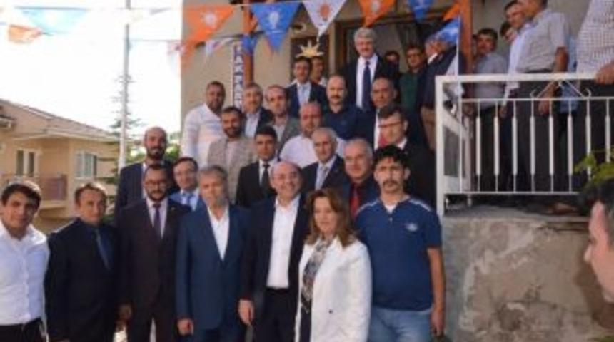 Emet Ak Parti&rsquo;de Temay&uuml;l Yoklaması