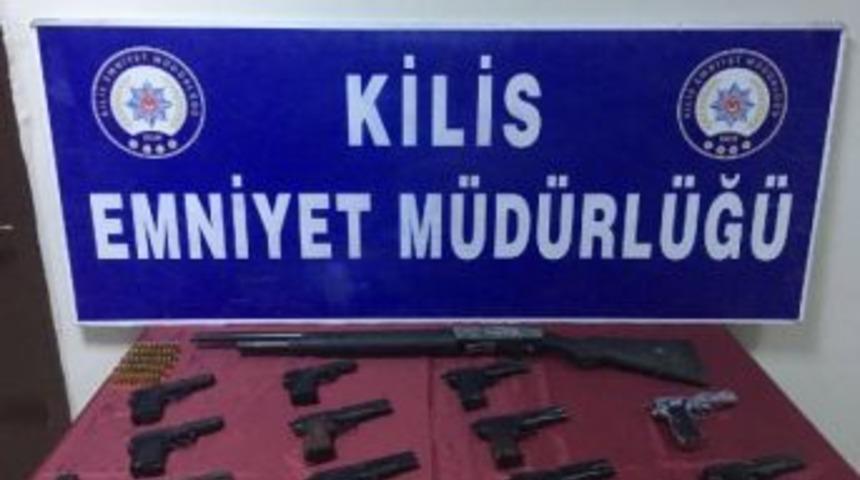 Kilis&rsquo;Te Evde 12 Tabanca Ele Ge&ccedil;ti