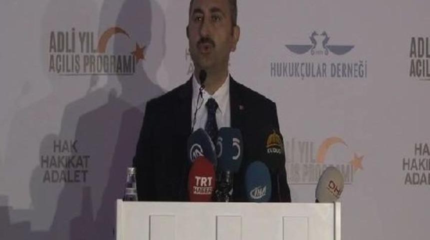 Adalet Bakanı Abd&uuml;lhamit G&uuml;l: T&uuml;rkiye'de Yargı Dahil Illegal Bir Yapıya Asla Izin Verilmeyecektir