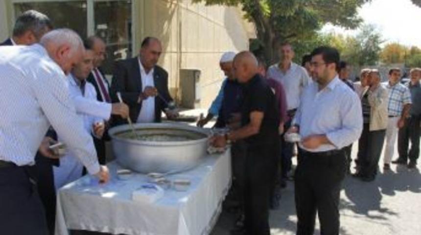 Gtb&rsquo;den Aşure İkramı