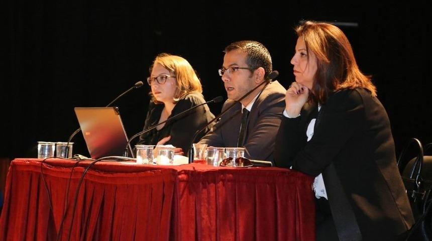 Kadına Y&ouml;nelik Şiddet Masaya Yatırıldı