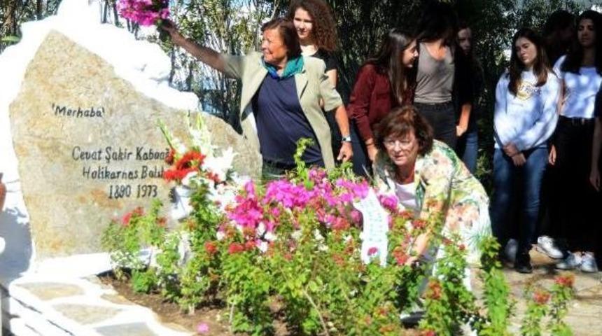 Halikarnas Balık&ccedil;ı &Ouml;l&uuml;m&uuml;n&uuml;n 44'&uuml;nc&uuml; Yıl D&ouml;n&uuml;m&uuml;nde Anıldı