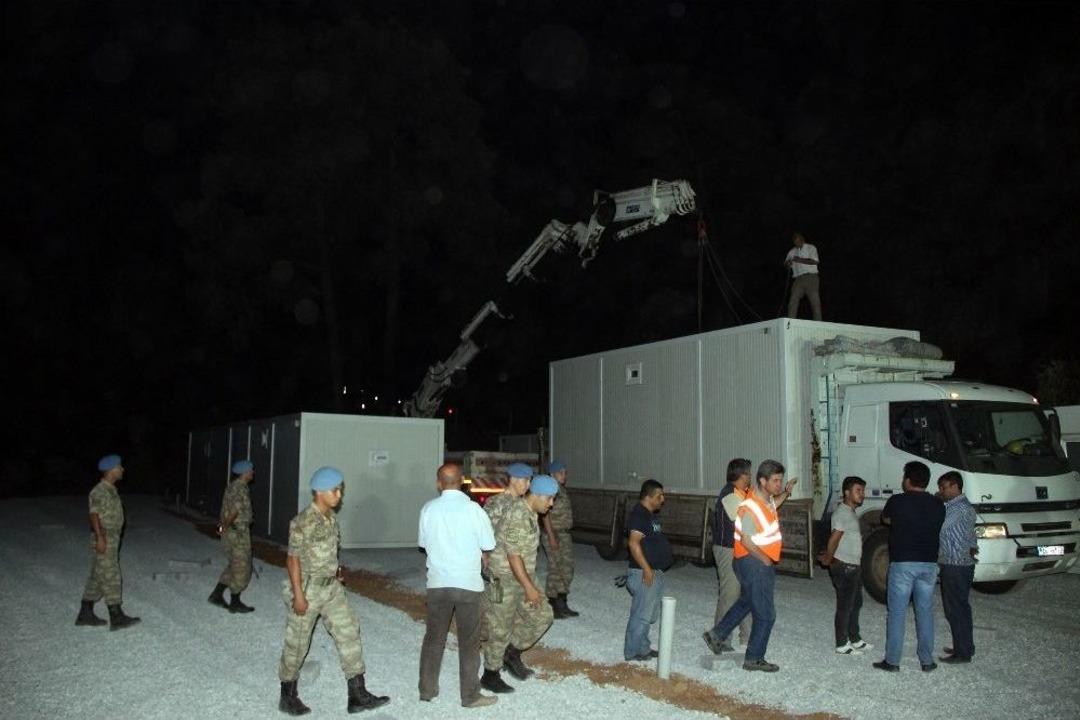 Yangınzedeler İ&ccedil;in Konteynerler Kurulmaya Başlandı