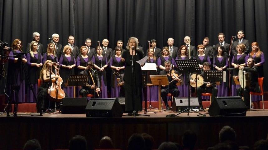 Z&uuml;beyde Hanım On Binleri Ağırlıyor